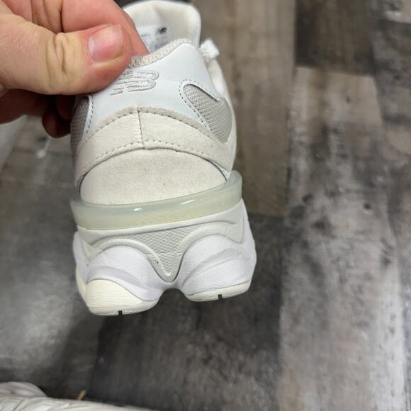 New Balance 9060 Reflection (GS) GC9060LL Women’s Size 6 White Shoes - Picture 6 of 16